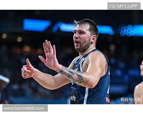 东契奇26+7展顶级调整能力：效率不高防守出彩，罕见抢断暴扣